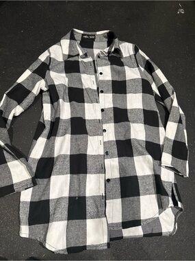 SHEIN Black & White Buffalo Plaid Button-Down Shirt